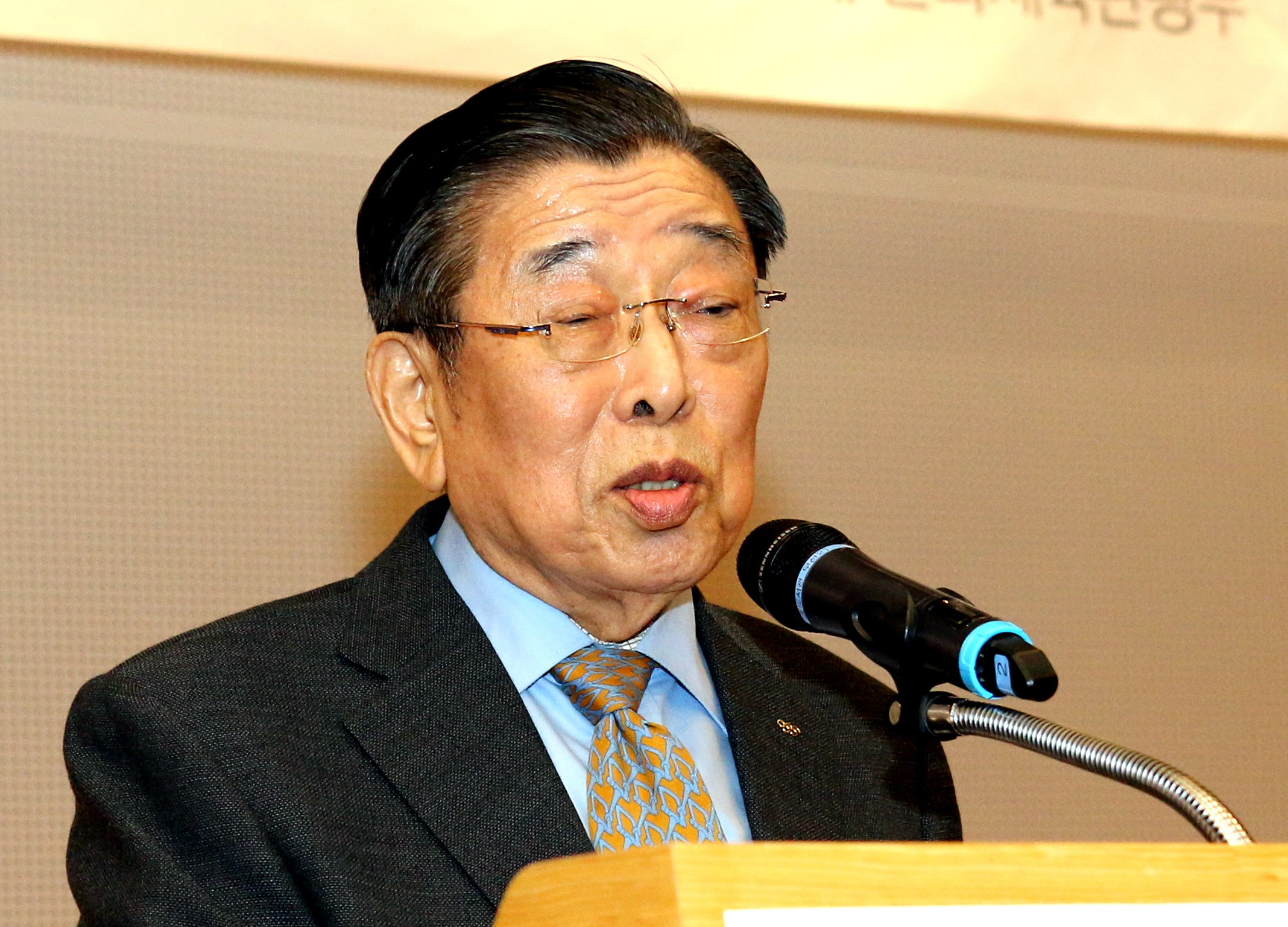 Un-Yong-Kim